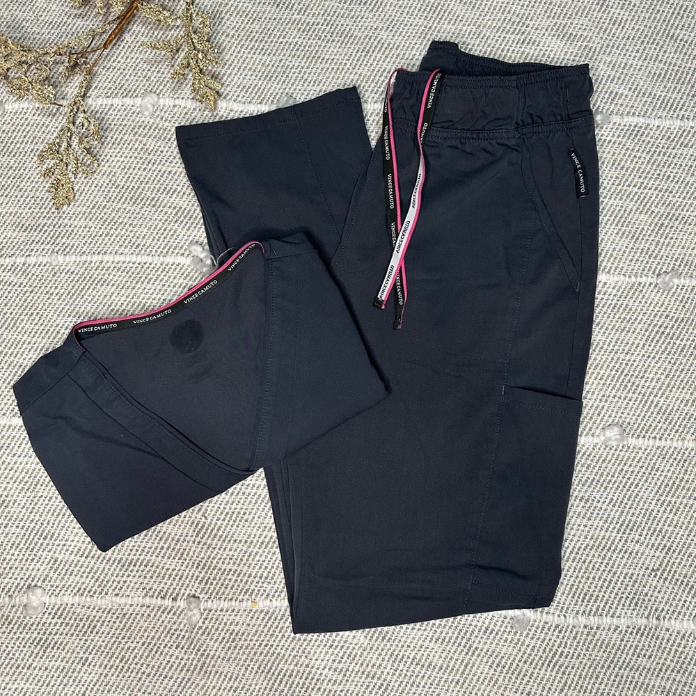 🩶Vince Camuto scrub set 🩶